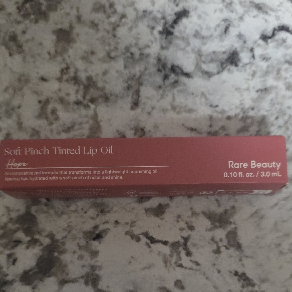 NIB- Rare Beauty Soft Pinch Tinted Lip Oil - Hope